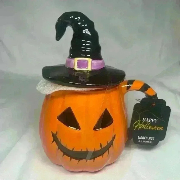 Other - Halloween mug of a pumpkin with witches hat lid